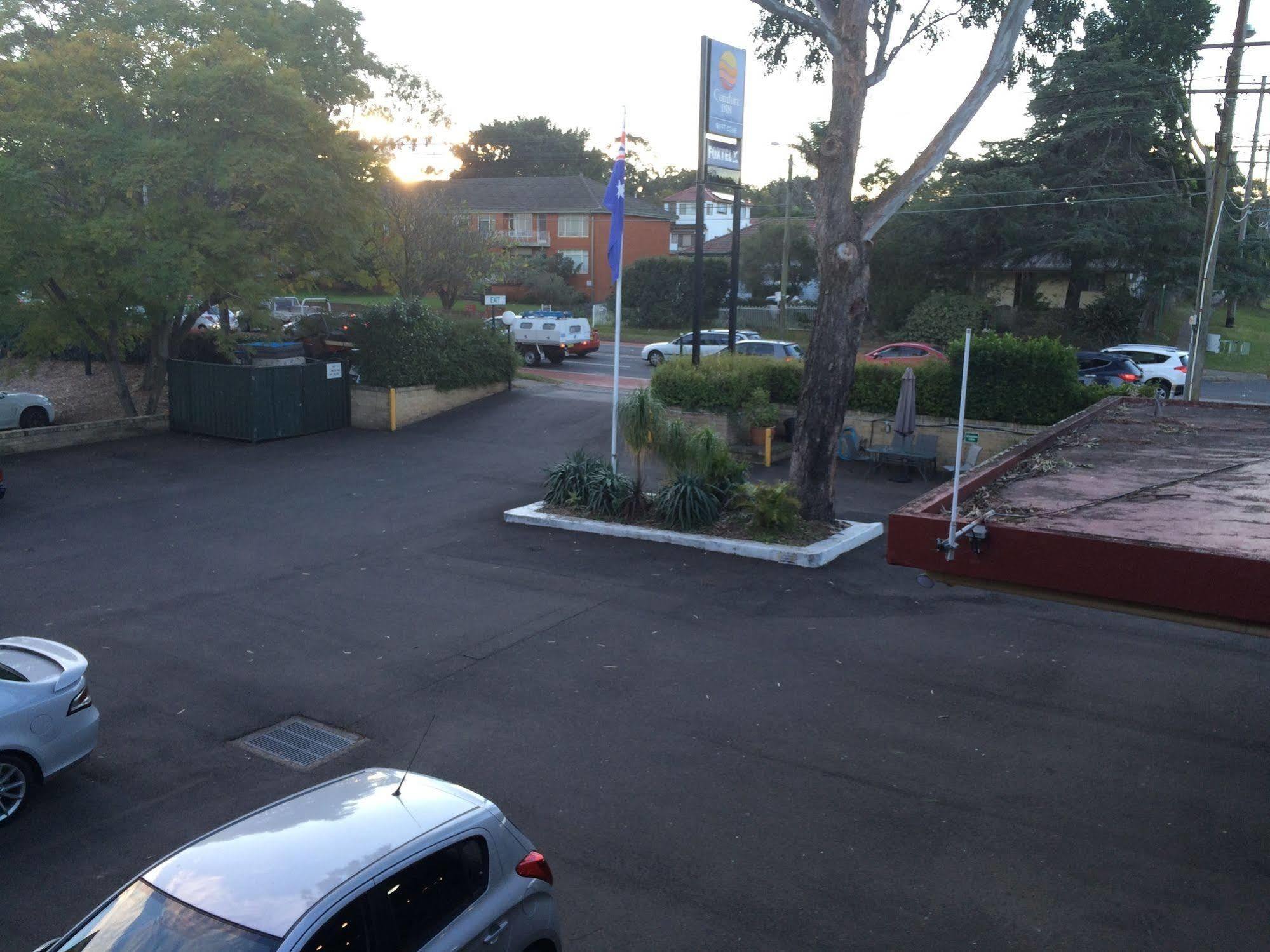 The Select Inn Ryde West Ryde Exterior photo